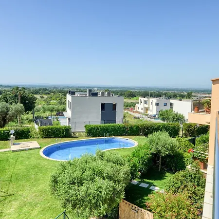 Apartment With Pool Palau Saverdera
