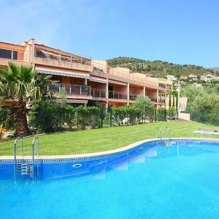 Apartment With Pool Palau Saverdera